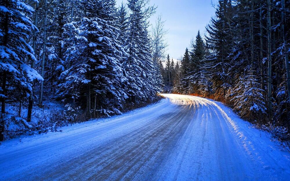 Self-driving car was tasted in the snowy road!