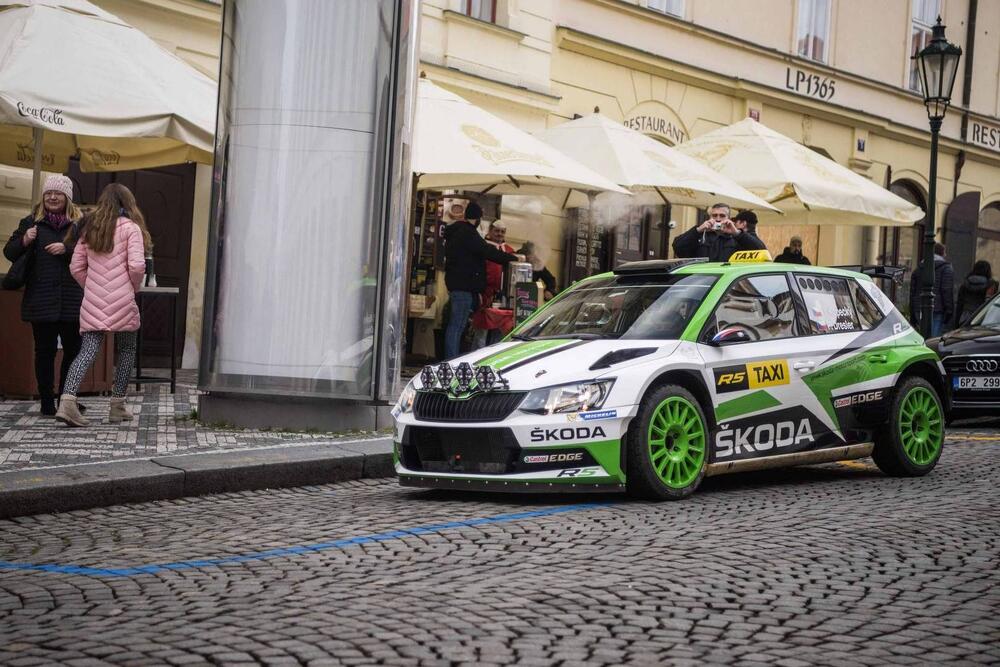 Racing Taxi with Yang Kopecky